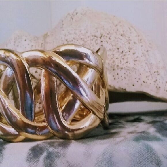 BRACELET/CUFF GOLD TONE Stretch  Good Condition VINTAGE - Picture 2 of 2